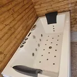 Volcera فيلة *