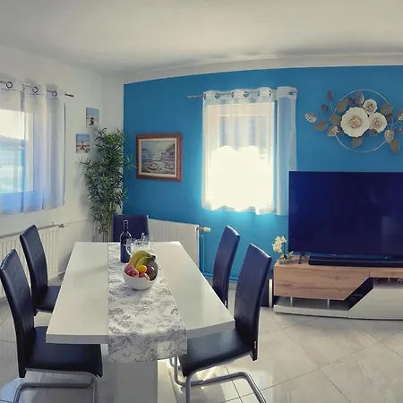 Volcera Villa Bakar