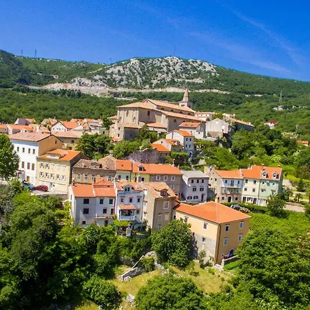 Volcera Villa